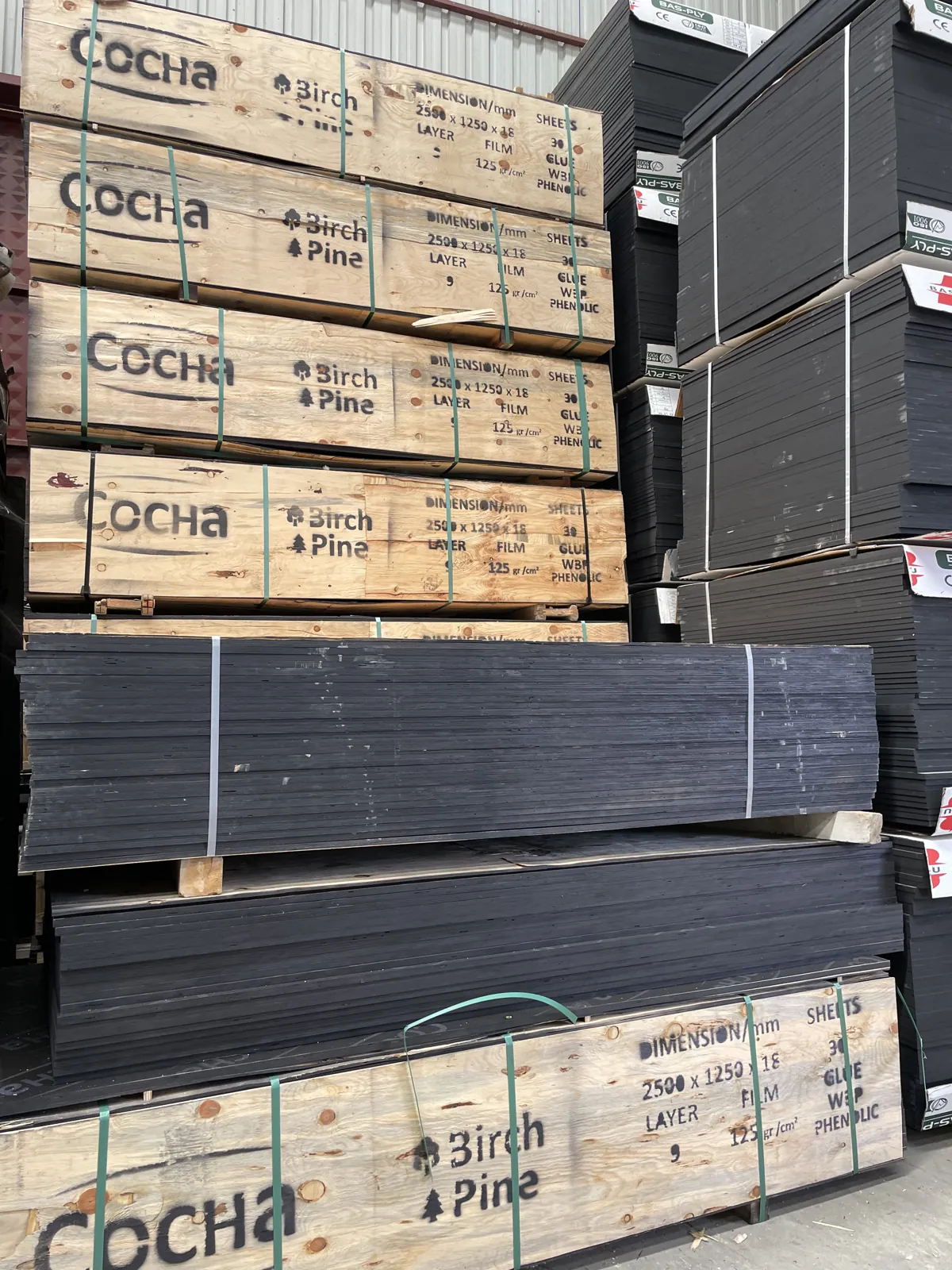 Plywood (Pleymut)